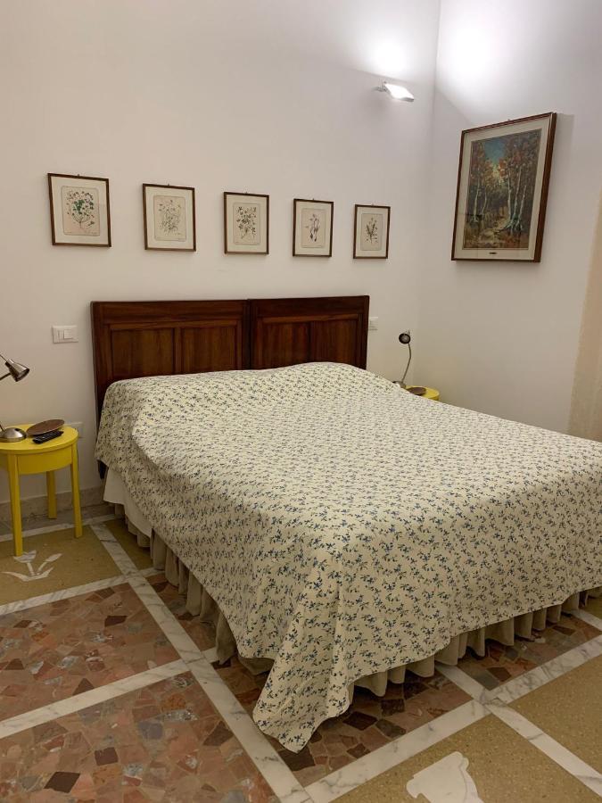 B&B Viale Italia 22 폴로니카 외부 사진